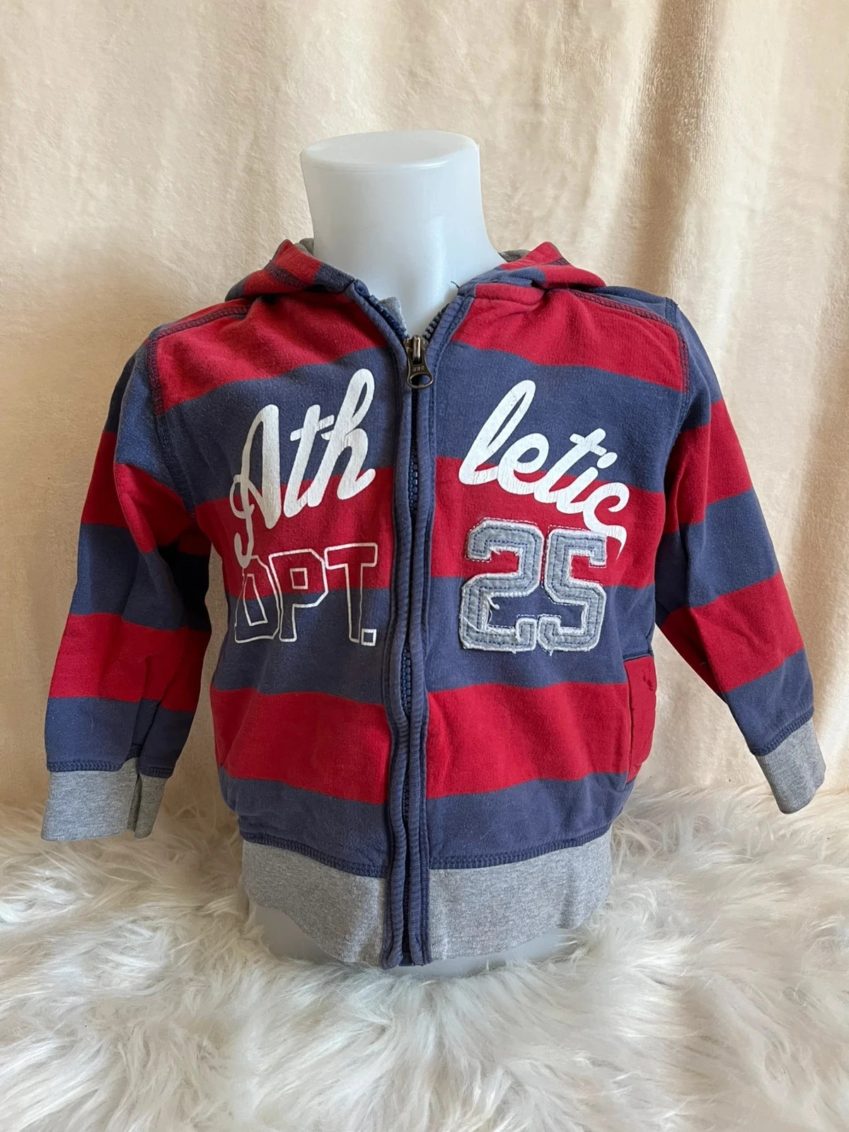 Sweat à capuche Kid Kanai 4 ans – style sportif 💙
